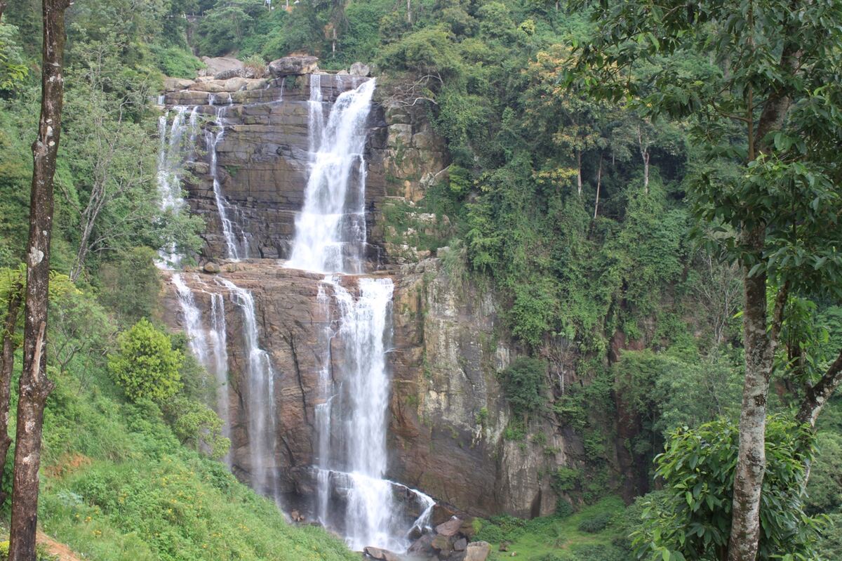 Sri Bhaktha Hanuman Temple and Ramboda Falls